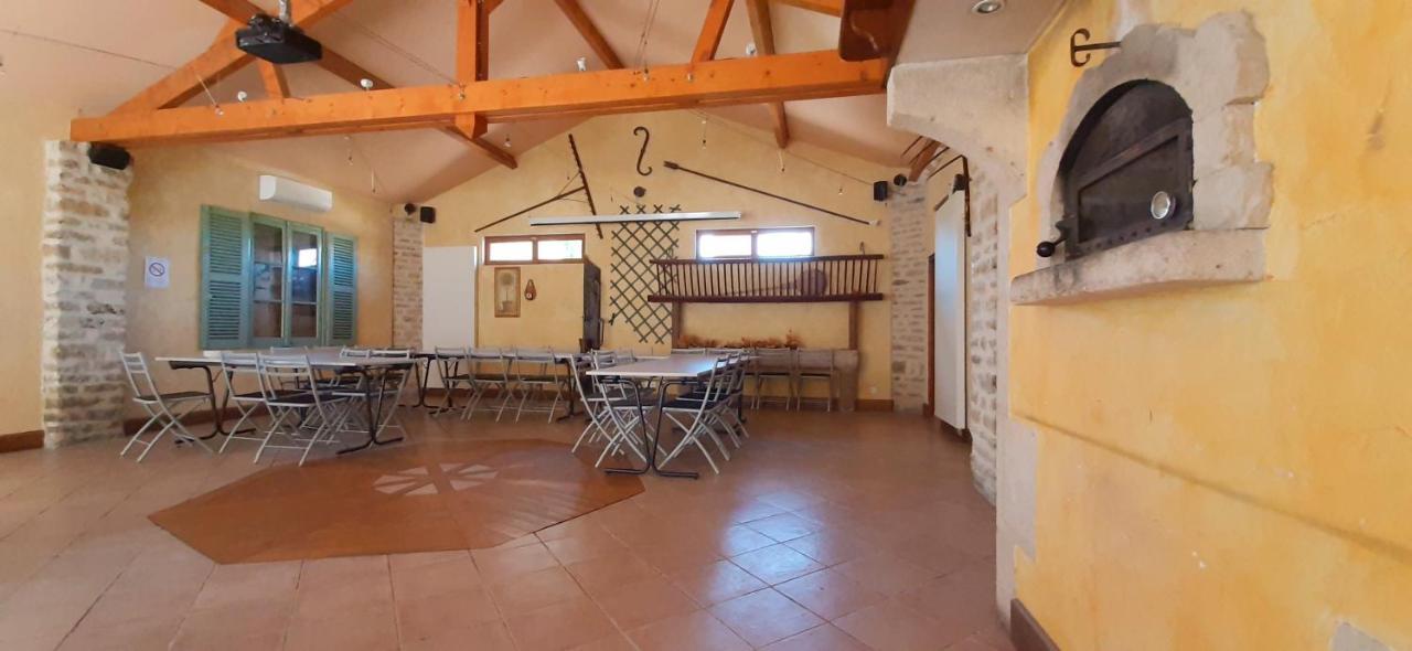 Le Marmagne Hotel Marmagne  Buitenkant foto